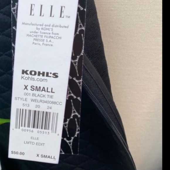 Elle Black waffle belted crop top - Picture 5 of 7